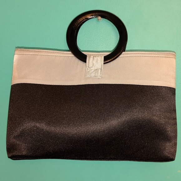 Black floral clutch circular handle - Picture 5 of 5